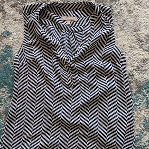 Black & White Banana Republic Sleeveless Blouse